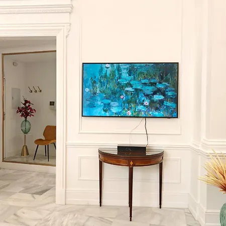 Cathedral Luxury Apartment