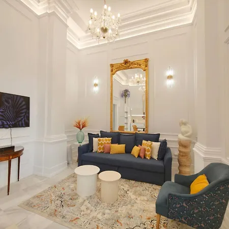 Cathedral Luxury Apartment *