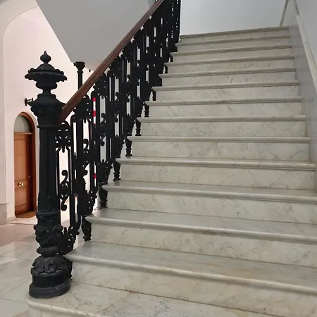 Cathedral Luxury Apartment