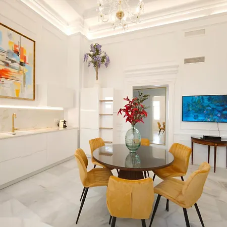 Cathedral Luxury Apartment